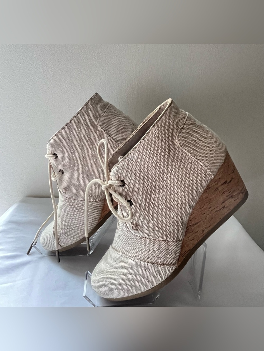 Toms Oatmeal  Textured Canvas Lace-Up Cork Wedge Booties 8.5 Neutral Fall